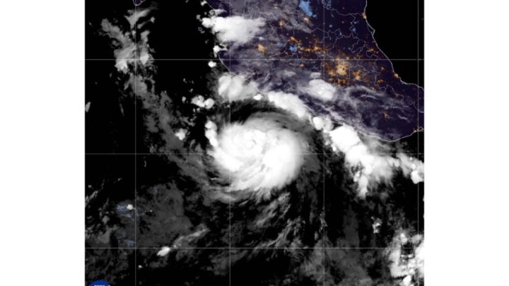 Tropical Storm Polo to rapidly intensify into a major hurricane