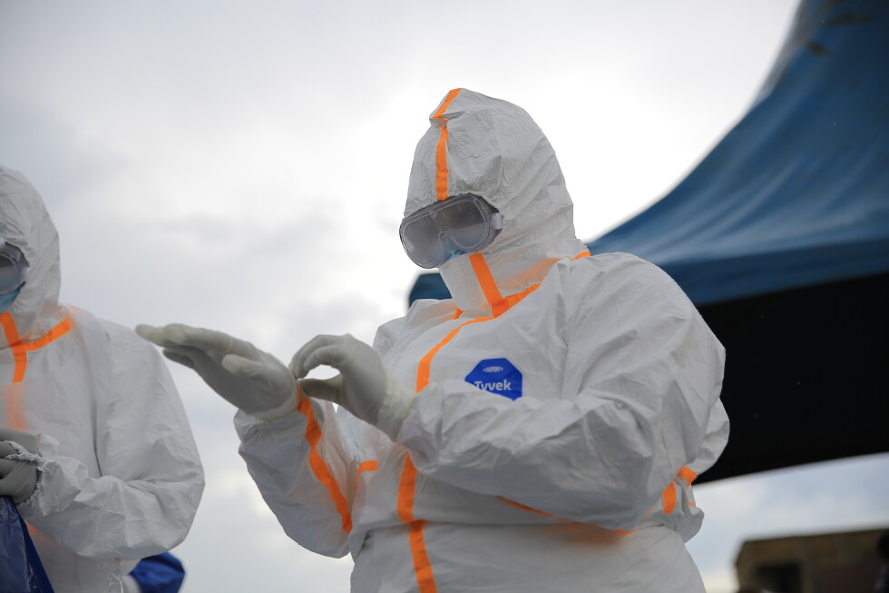 Falta de personal sanitario en el Congo complica esfuerzos por controlar brote de ébola, dice la OMS