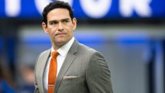 Ex-Fox Sports analyst Mark Sanchez plans guilty plea to charges stemming from fight outside hotel