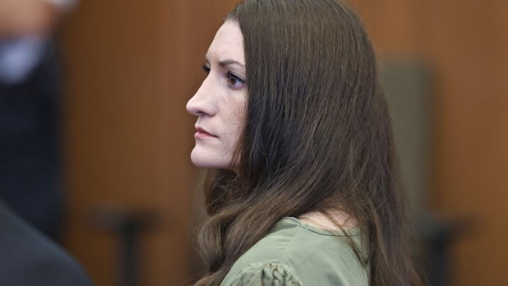 Deadlocked jury in Lindsay Clancy trial starts deliberations on day 7 after a dispute over juror