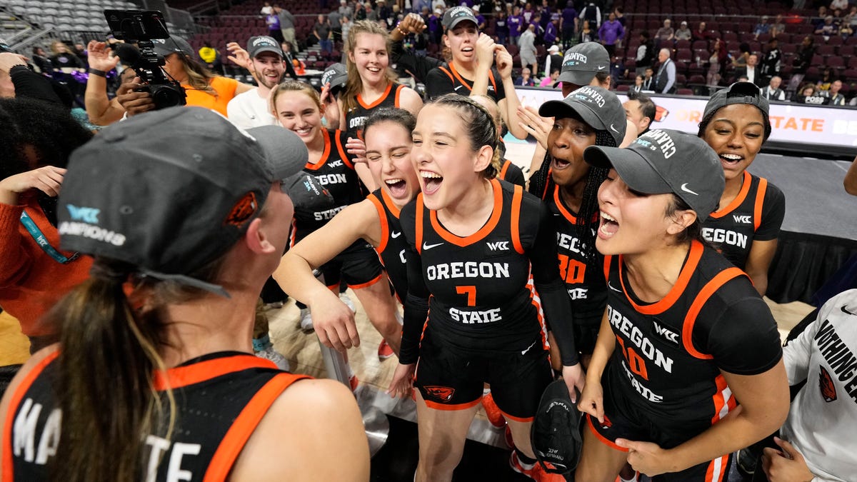 Oregon hearing could decide if women’s college basketball players can unionize