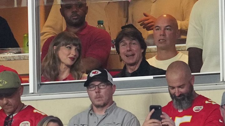 Taylor Swift celebrates Chiefs touchdown with Tom Cruise