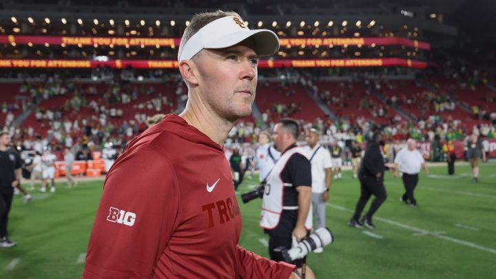 If Lincoln Riley can’t figure out USC football now, he never will | Opinion