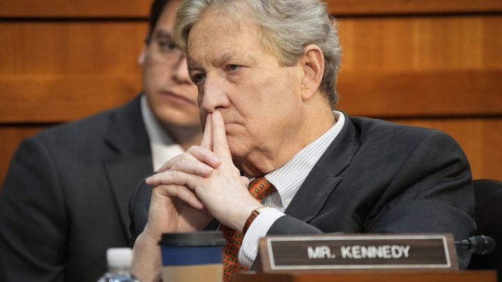 GOP senator says buildings shouldn’t be named after living politicians