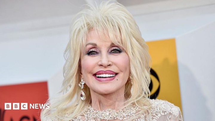 Dolly Parton's manager accuses her nephew of 'threats and intimidation'