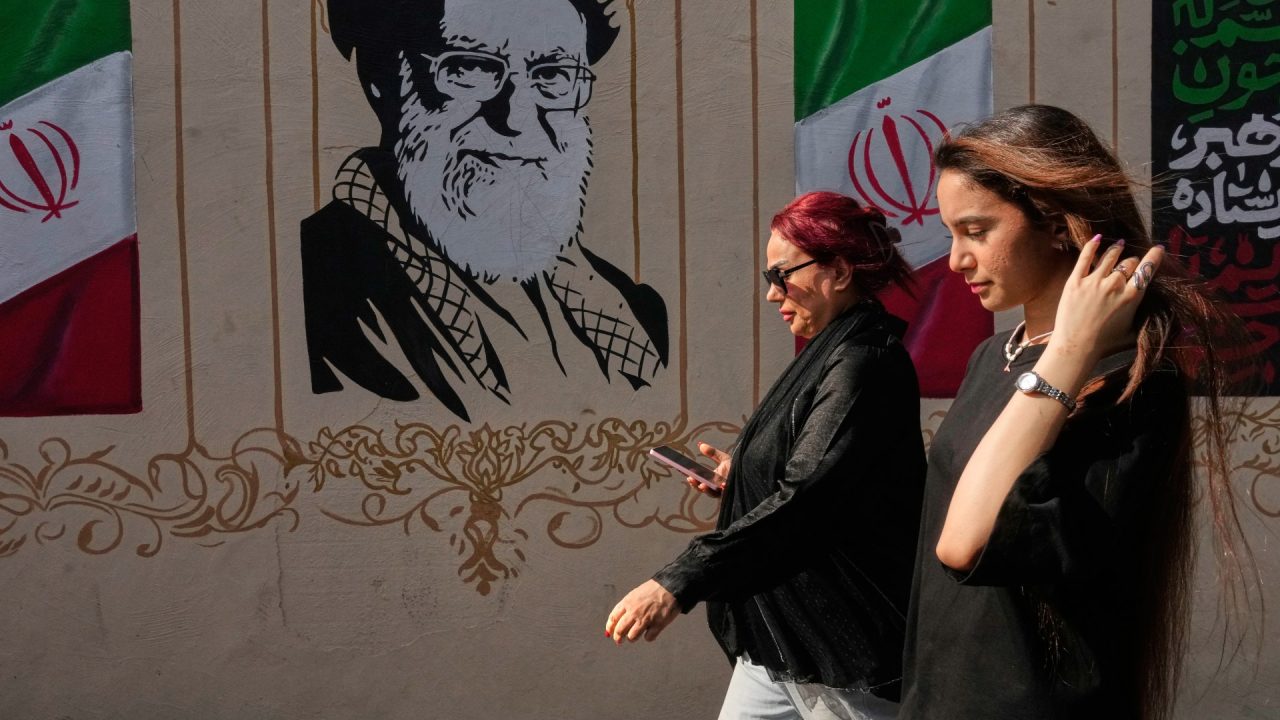 Duolingo D-Day: Iranians question latest US sanctions targeting education