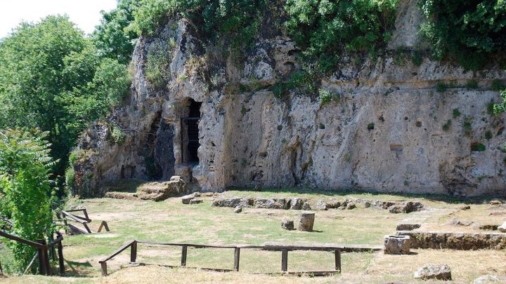 Archaeologists Discover Ancient School Linked to Aristotle and Alexander the Great