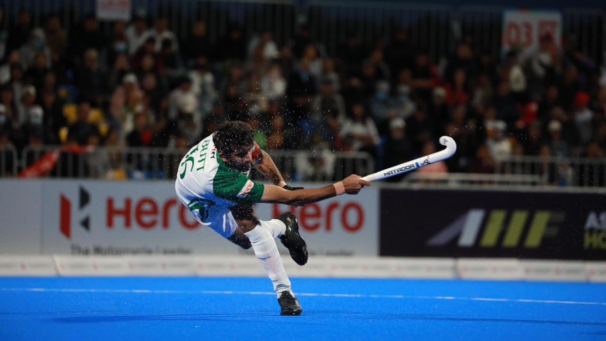 Pakistan Hockey Star Achieves Major Career Milestone