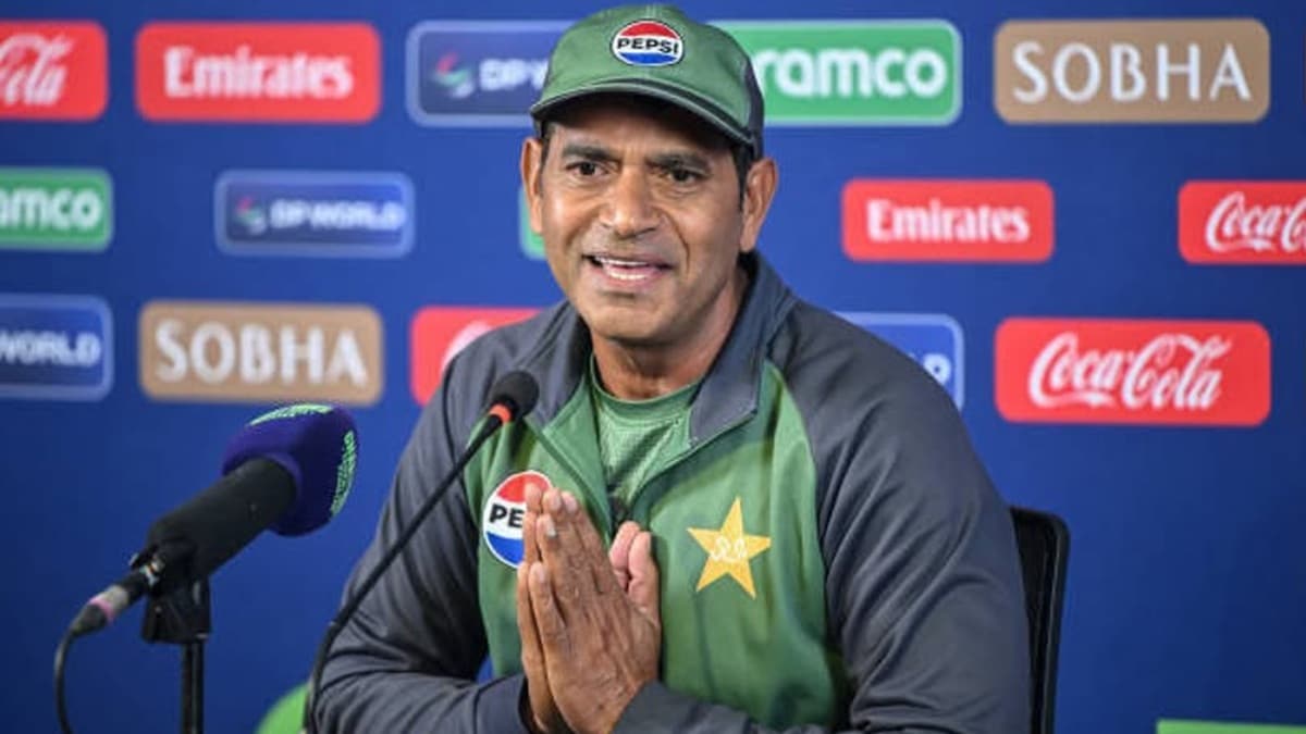 Former Pakistani Cricketer Calls for Aqib Javed’s Removal From PCB