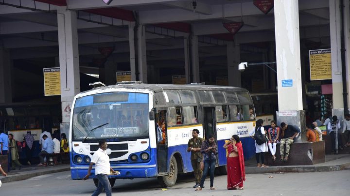 Lokayukta registers suo motu case over lack of medical aid at Shivajinagar bus stand