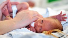 Premature Babies in Pakistan Face Risk of Blindness