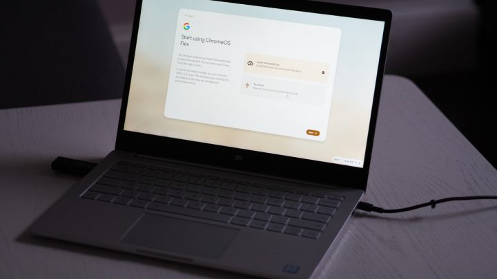 Turn Your Old Windows Laptop Into a Chromebook for Free