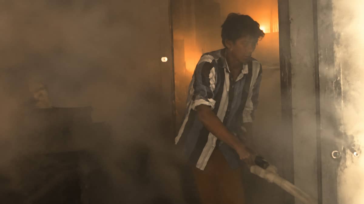 Fire Erupts at Doctors’ Hostel in Children Hospital Lahore