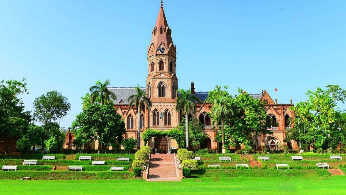 GC University Lahore Offers Need-Based Scholarships for College and BS Students