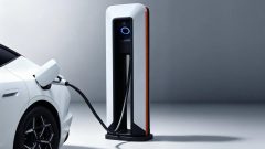 Geely Takes on BYD With New EV Charger That Adds 70% Battery in 4.5 Minutes