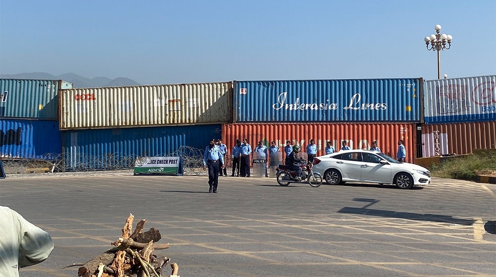 Transporters Ask Islamabad Police to Stop Using Containers in Politics