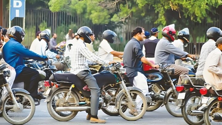Govt Blames Motorcycle Owners for Smog While Its Own Data Looks Wrong