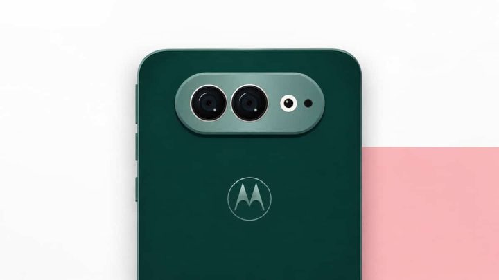 Leak Reveals Motorola’s Biggest Foldable Change Yet
