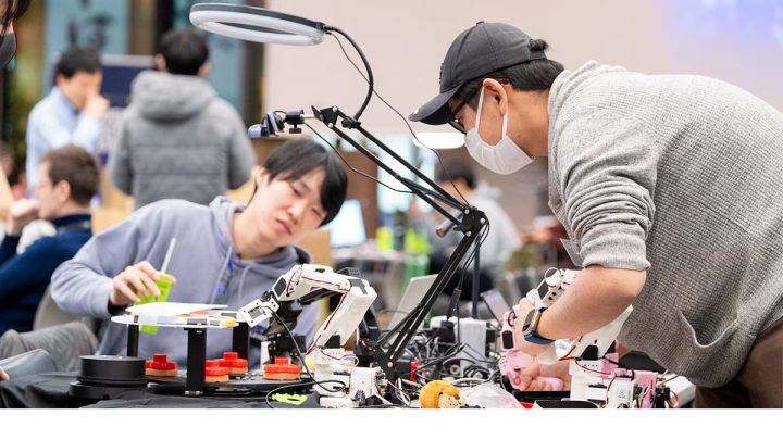 Pakistani Robotics Company Hosts First Hackathon at Top US University
