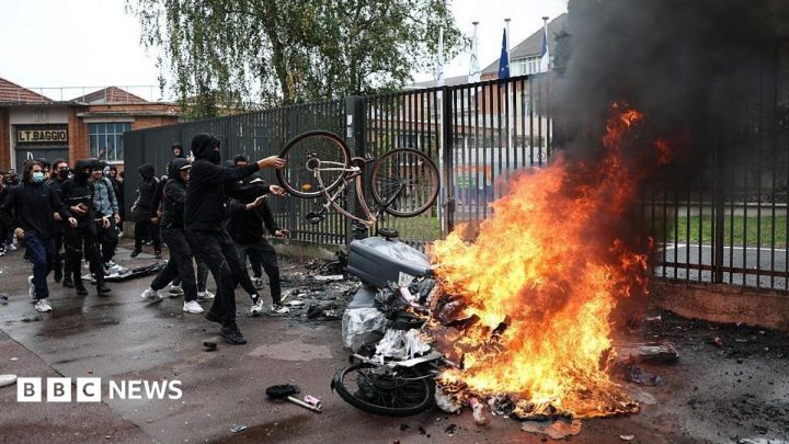 More than 400 detained as France student protests escalate