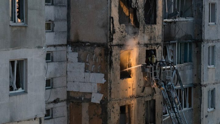 Ten injured in Ukraine as Kyiv expects talks with US envoys in coming days