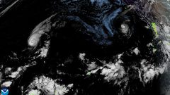 Hawaii braces for Hurricane Lowell