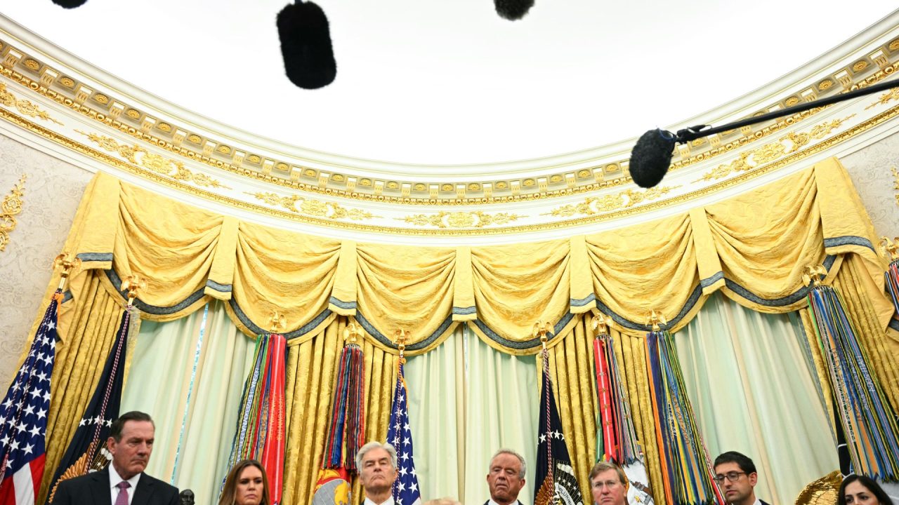 Trump signs sweeping Russia sanctions over Ukraine war