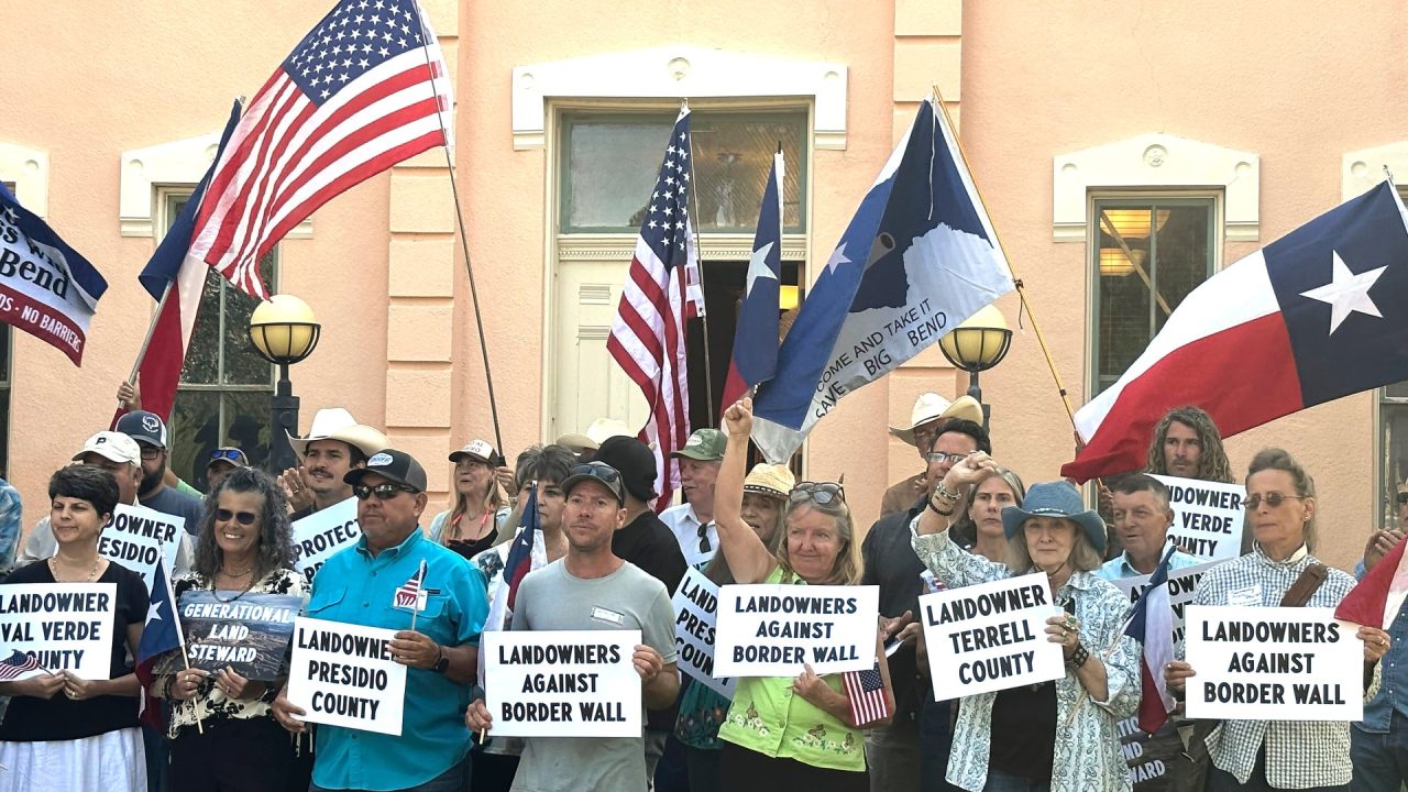 Landowners in Texas ask court to stop Trump border wall