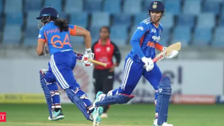 Women's Asia Cup: India inflict 7-wkt defeat on Pak