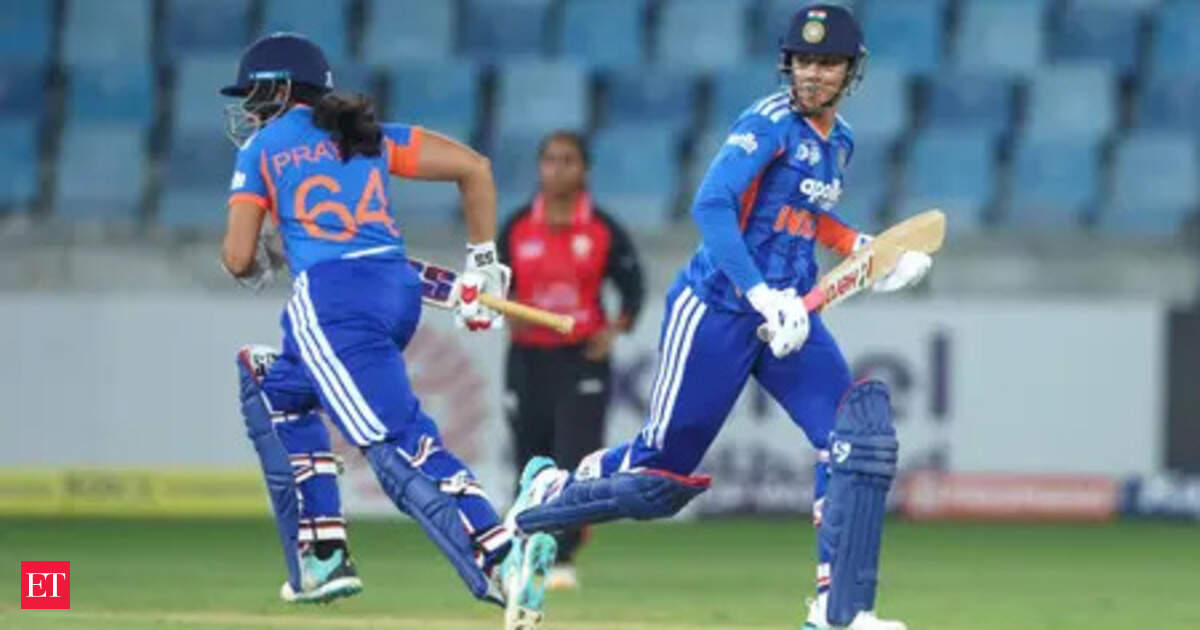 Women's Asia Cup: India inflict 7-wkt defeat on Pak