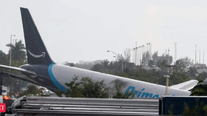 5 killed in Amazon Prime Air cargo plane crash in US