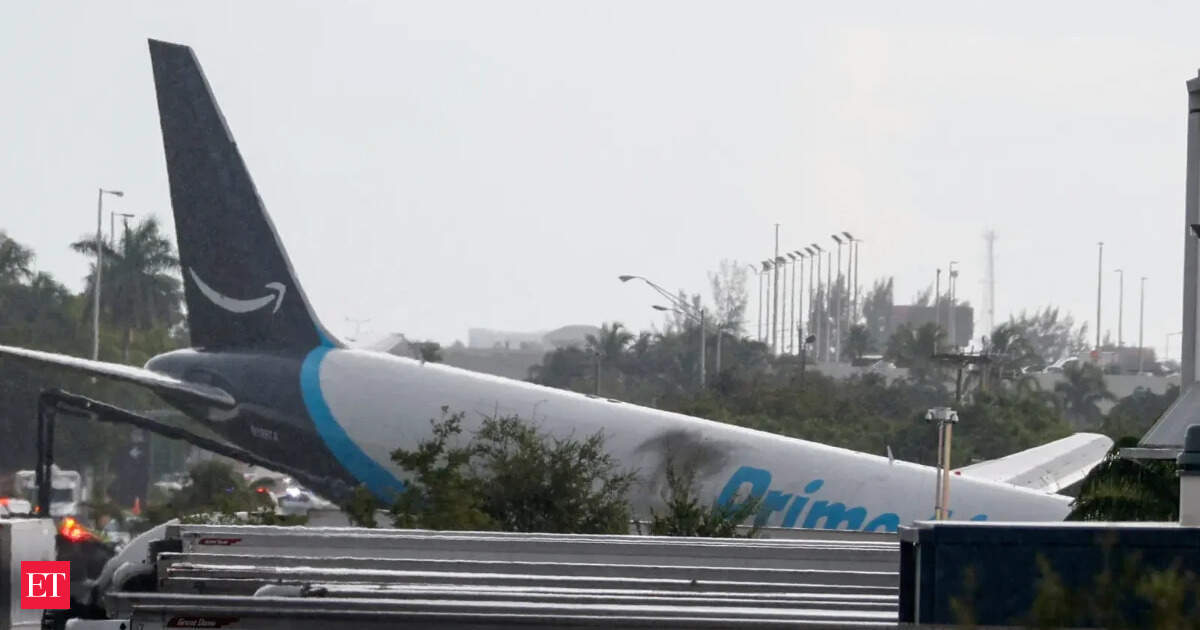 5 killed in Amazon Prime Air cargo plane crash in US