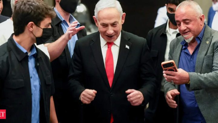 Netanyahu heads to UN amid calls for his arrest