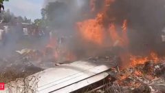Congo plane crash kills 14, including 2 officials