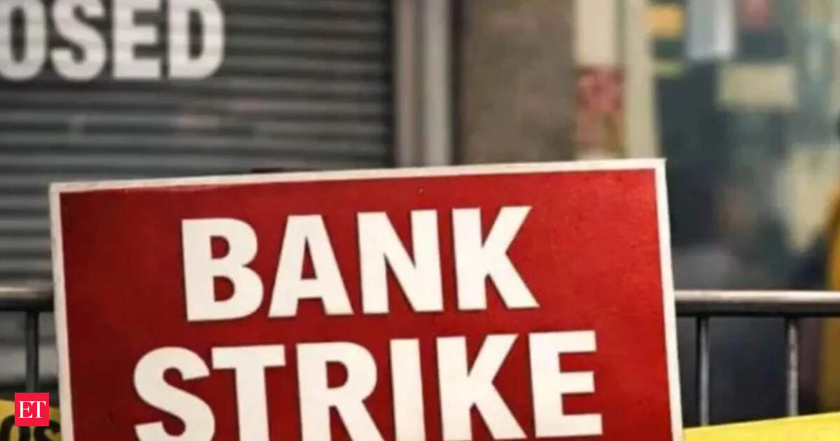 Bank unions defer 3-day nationwide strike after talks with IBA