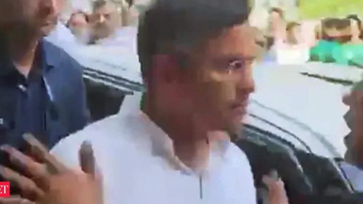 Delhi minister Parvesh Verma slaps local man