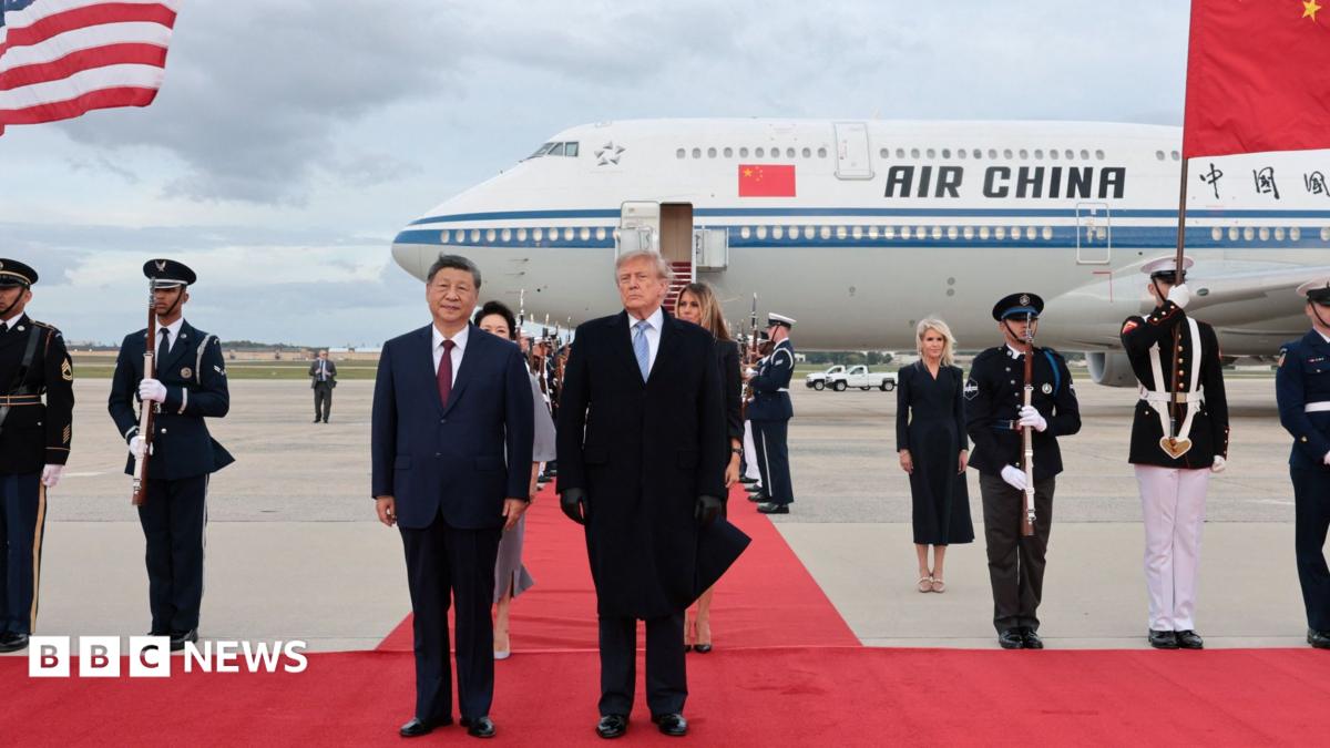 A red carpet and military flyover - How Trump welcomed Xi