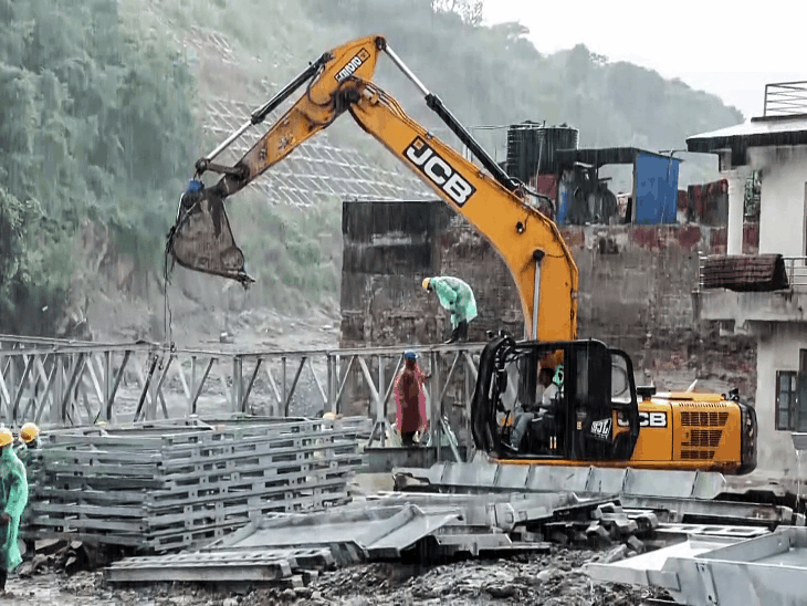 LIVEनेपाल बाढ़ से 400 अरब रुपये के नुकसान का अनुमान 5 हजार लोग लापता, 1,344 शव मिले; पीक सीजन में बुकिंग कैंसिल कर रहे टूरिस्ट0:57Play video