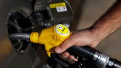Diesel Stocks Drop Below 20-Day Supply As Companies Fear Price Cuts