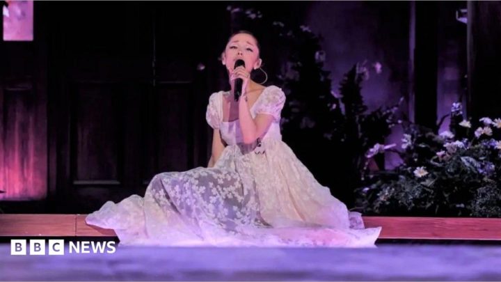 Ariana Grande ends tour and steps back from public life