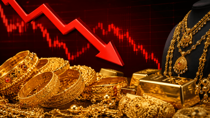 Gold Crashes By Over Rs. 11,000 in Pakistan