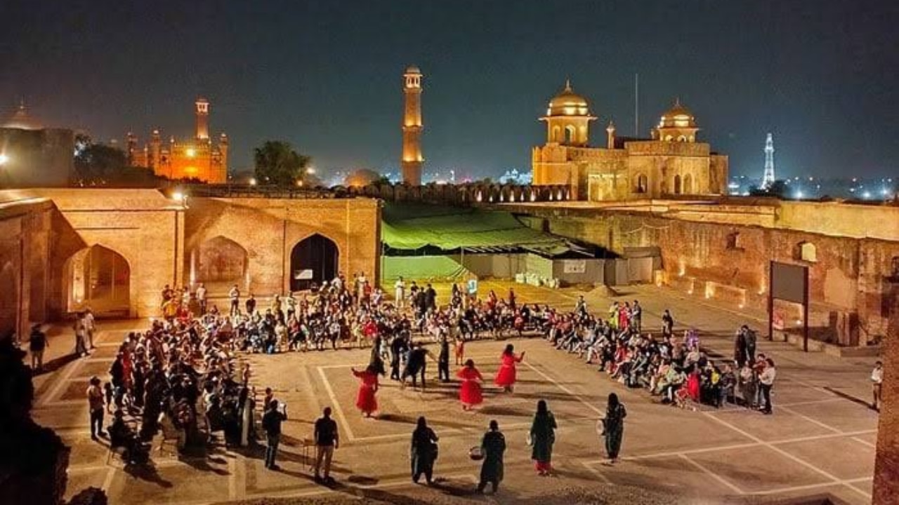 History By Night Tour Returns To Lahore