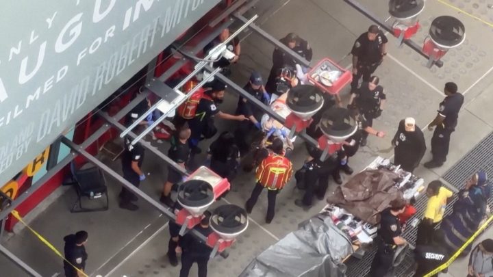 New York police kill knife-wielding woman in Times Square