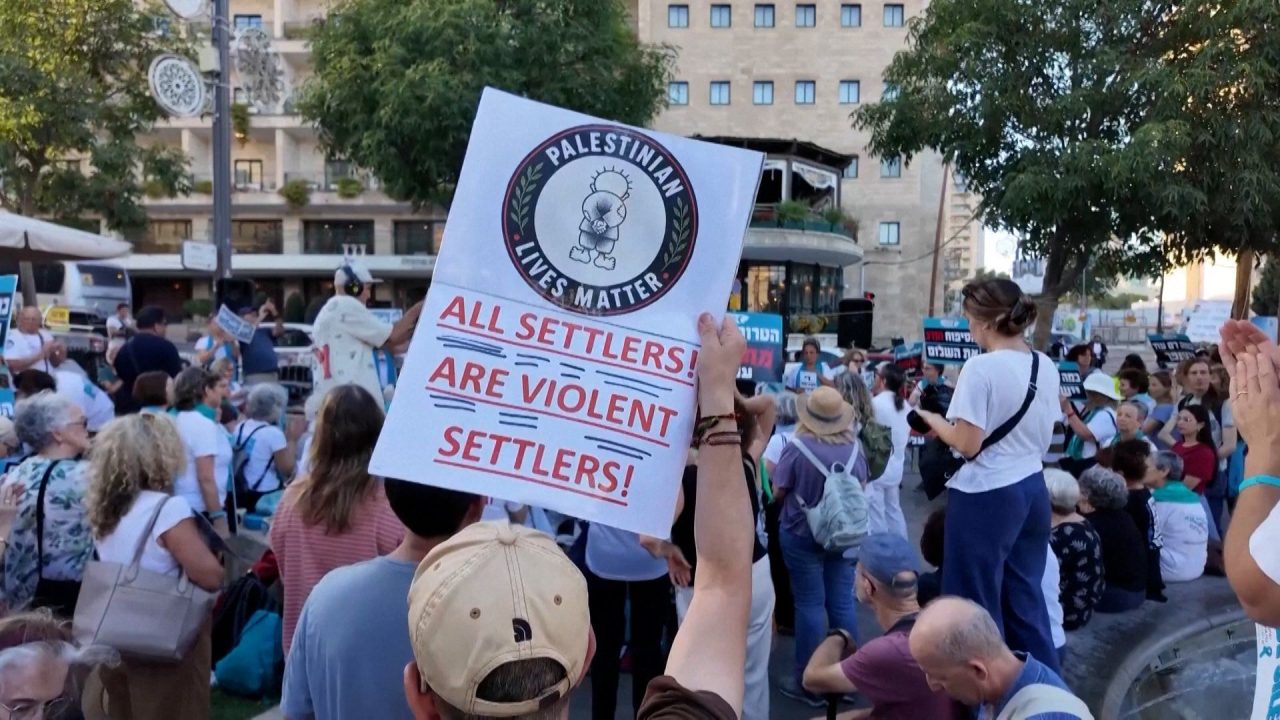 Israeli protesters call for an end to settler violence