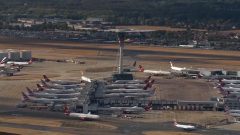 Hundreds of UK flights disrupted by air traffic control glitch