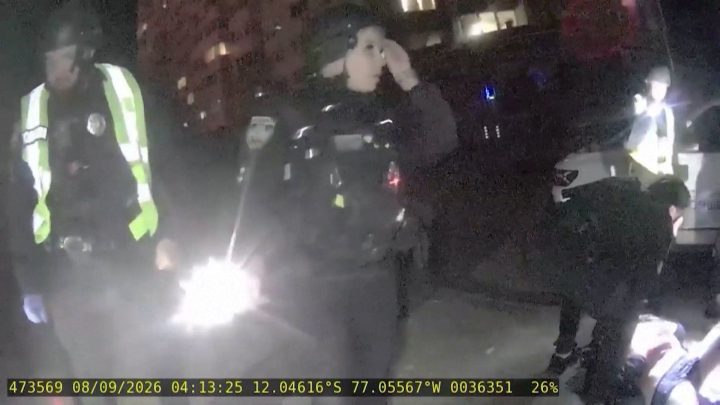 Police bodycam captures Russian missile strike on Kyiv