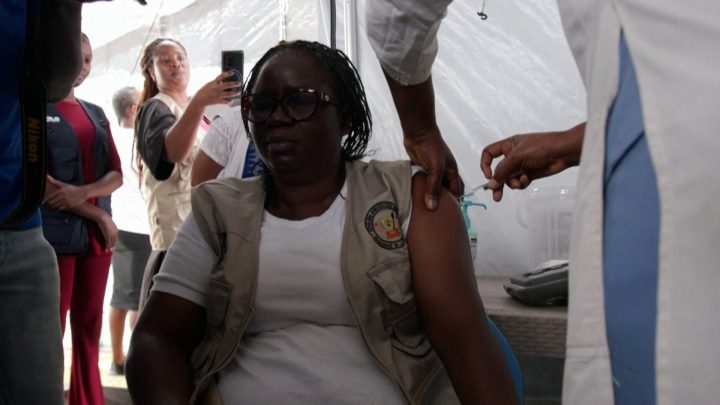 DR Congo begins Ebola vaccination trials for frontline health workers