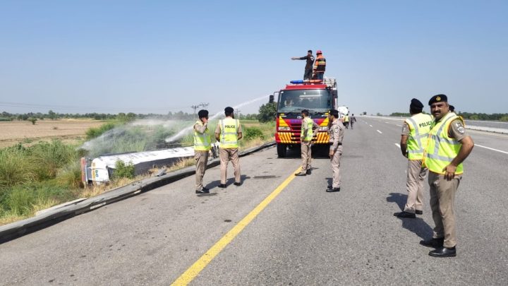 Diversion Announced as Tanker With 48,000 Liters of Petrol Overturns on Key Motorway