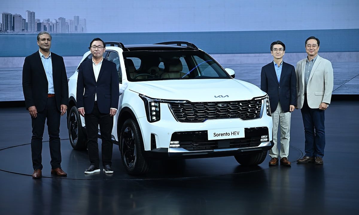 Kia drives into premium SUV segment with Sorento