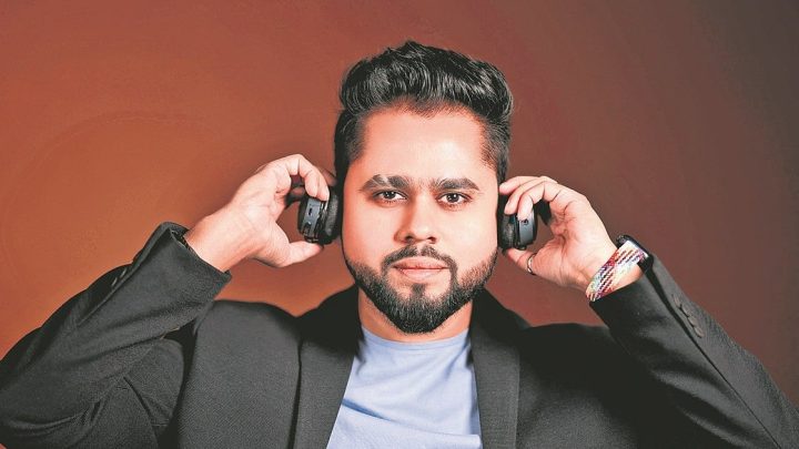 Ray brings a global groove to ‘Ghoom Ghoom’